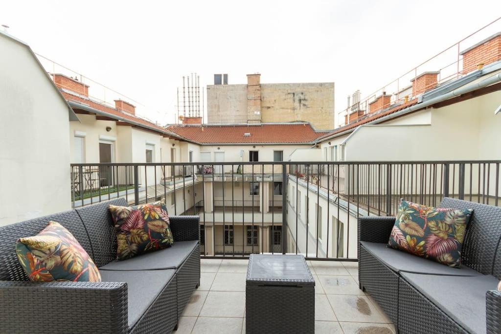 Apartamento Family Lux Lounge In Voeroesmarty Street By Nw Budapest Exterior foto