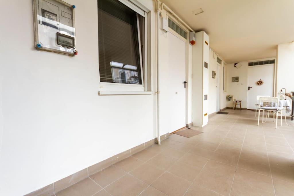 Apartamento Family Lux Lounge In Voeroesmarty Street By Nw Budapest Exterior foto